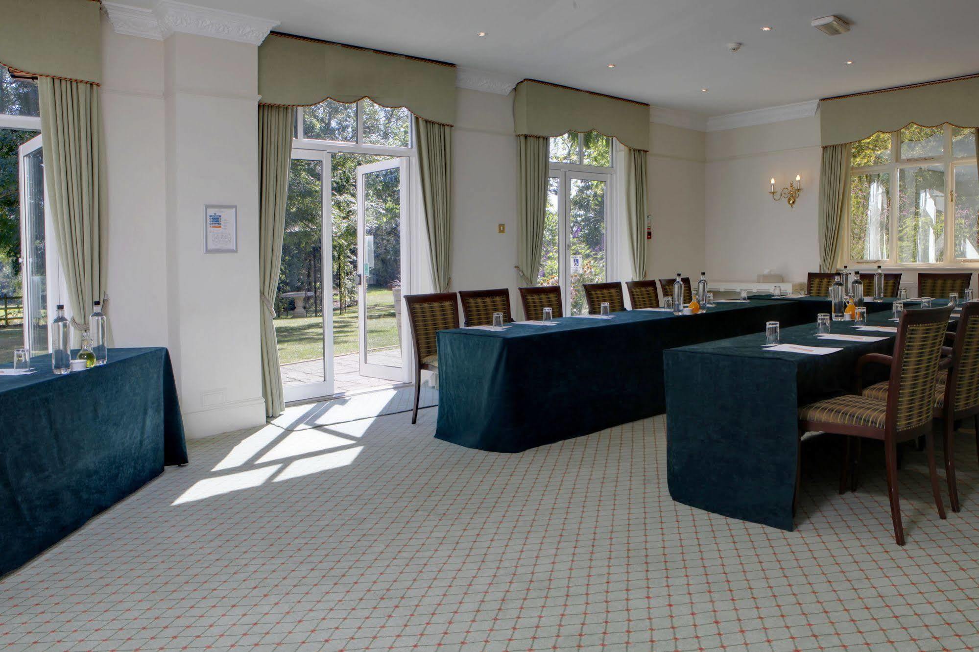 Pontlands Park Hotel Челмсфорд Экстерьер фото